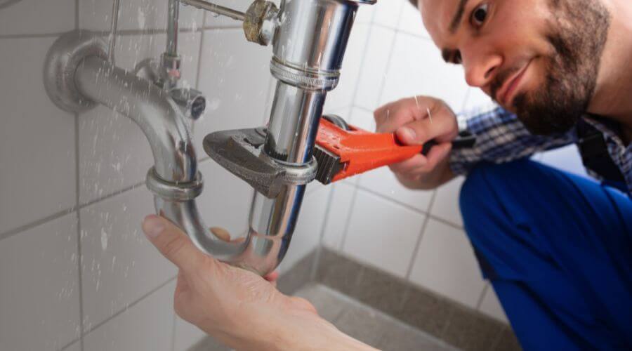 Professional same day plumber services in Mertzon, TX